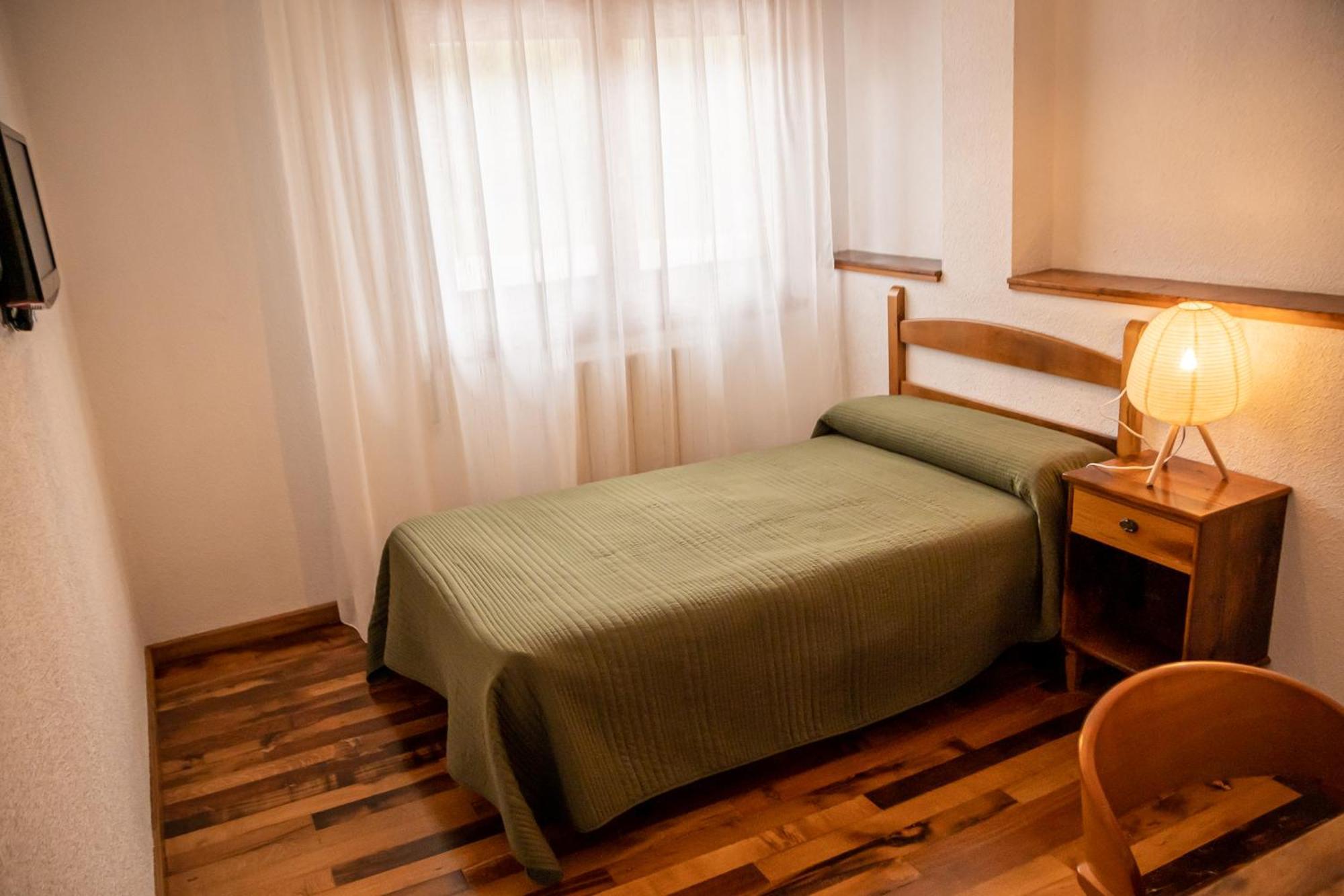 Hostal Restaurante Ventasierra Valdoré الغرفة الصورة